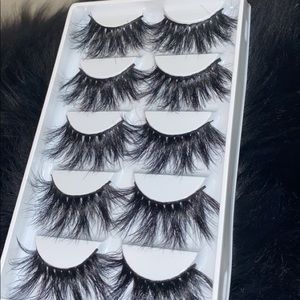 3D mink lashes style luxurious !!
